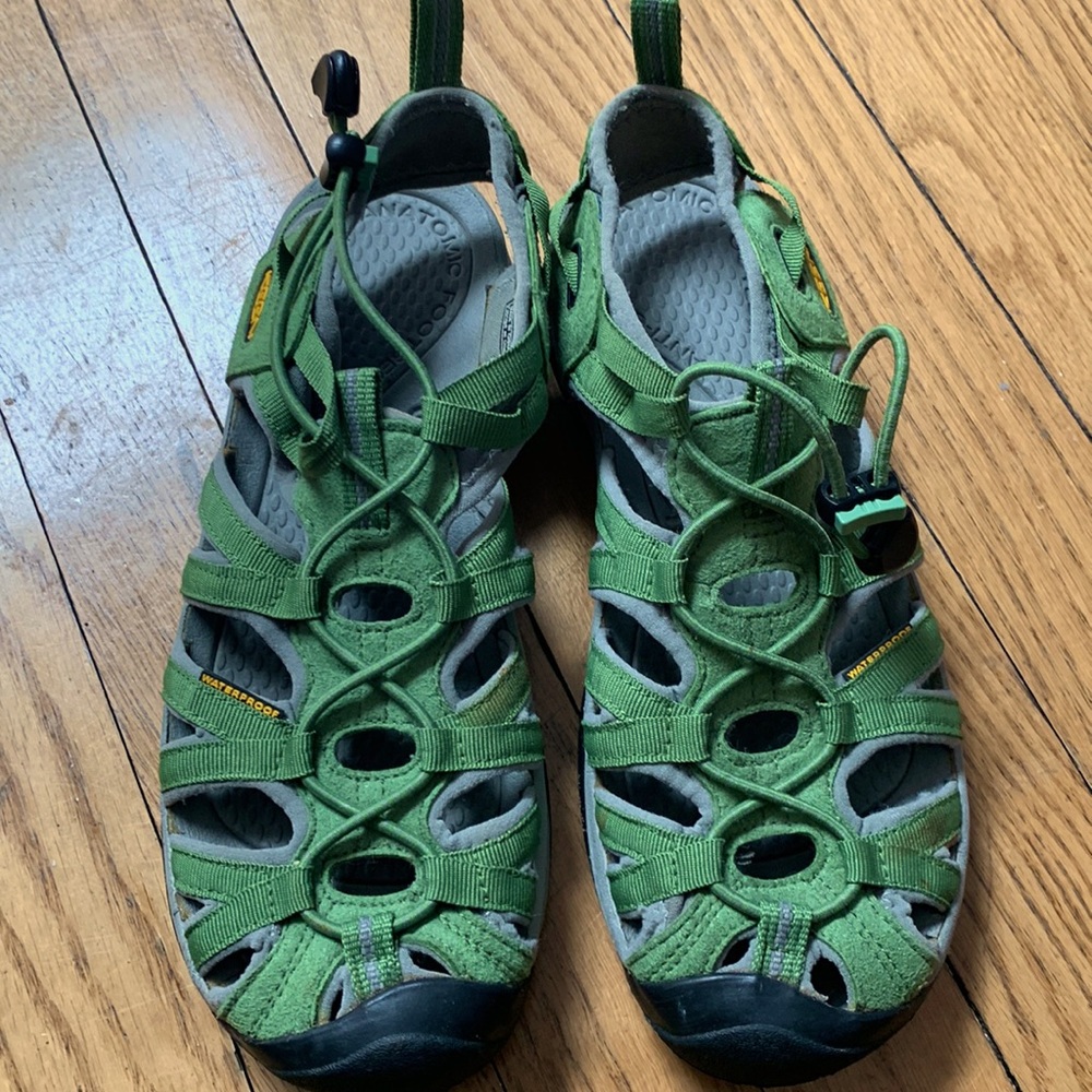 Keen womens waterproof shoe